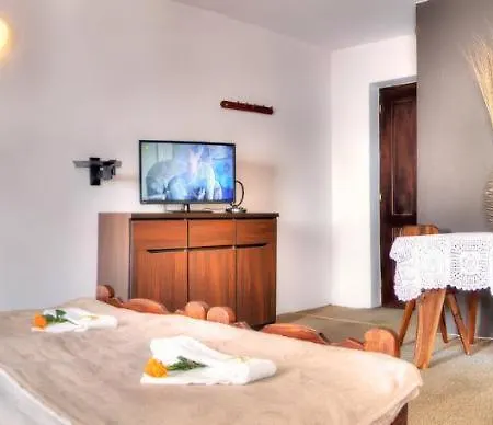 Vendégház Willa Parzenica *